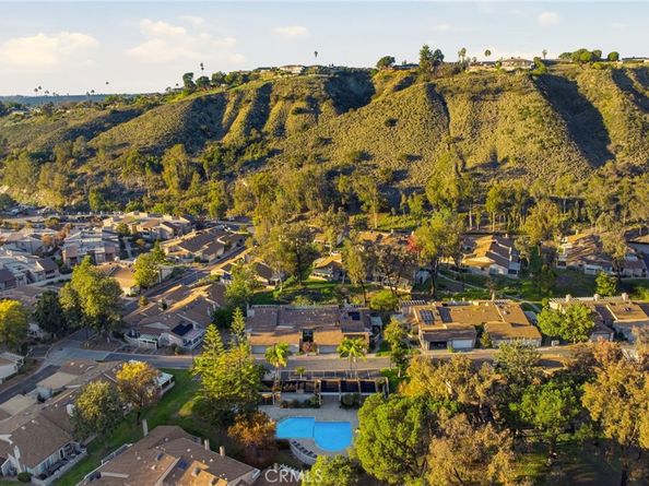 5617 Adobe Falls C, San Diego CA 92120