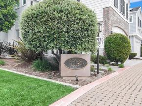 302 Canoe Pond, Costa Mesa CA 92627