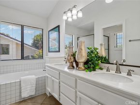 43 Cedarlake 88, Irvine CA 92614