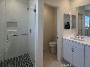 110 Sunnyside, Irvine CA 92618