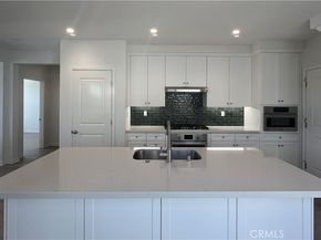 110 Sunnyside, Irvine CA 92618