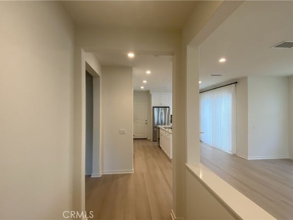 110 Sunnyside, Irvine CA 92618