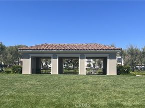 110 Sunnyside, Irvine CA 92618