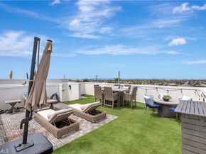 2105 Two Harbors Circle, Costa Mesa CA 92627