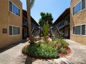 293 Avocado Street, Costa Mesa CA 92627