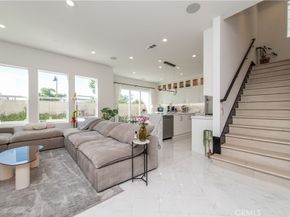 131 Reyes Alley, Lake Forest CA 92630