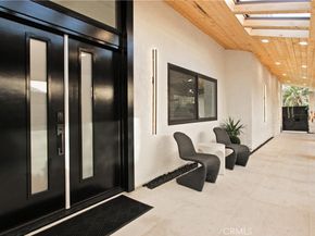 10 White Water Drive, Corona Del Mar CA 92625