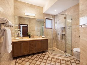 2027 Santiago, Newport Beach CA 92660