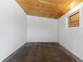 17363 Saticoy Street, Northridge CA 91325