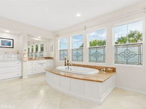 36 Walnut Creek, Irvine CA 92602
