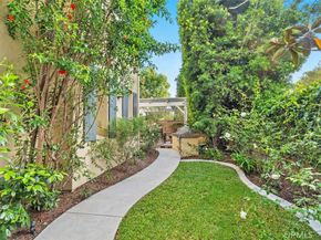 36 Walnut Creek, Irvine CA 92602