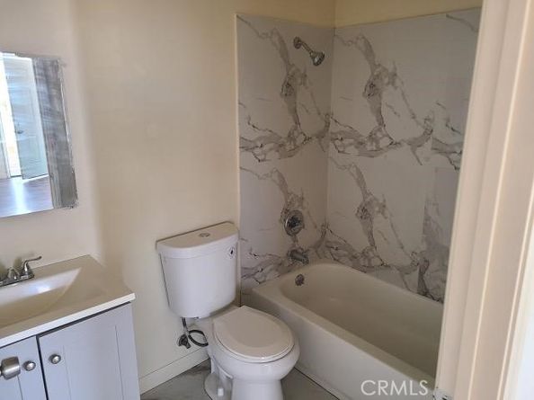 944 W 74th, Los Angeles CA 90044