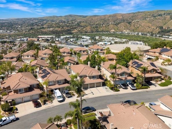 518 S Laureltree, Anaheim Hills CA 92808