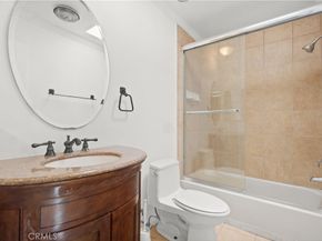 1317 12th Street 8, Santa Monica CA 90401