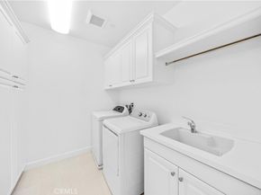 230 Shelbourne, Irvine CA 92620