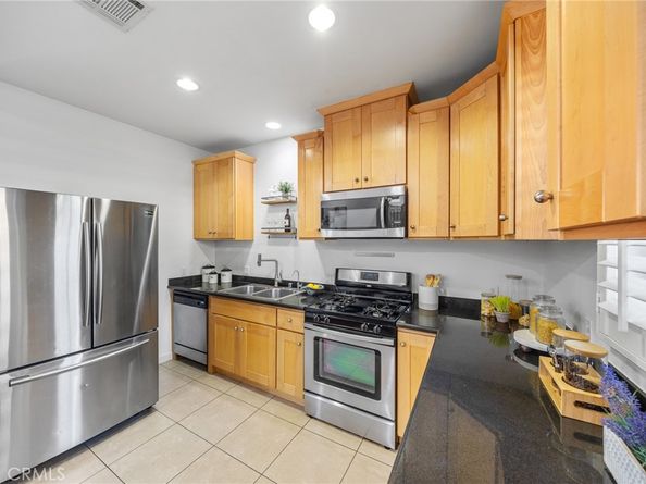 53 N Oak Avenue 6, Pasadena CA 91107