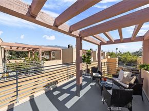 53 N Oak Avenue 6, Pasadena CA 91107
