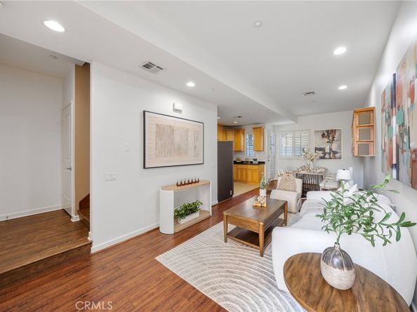 53 N Oak Avenue 6, Pasadena CA 91107