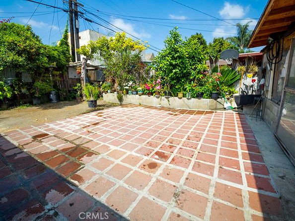 2742 Olive Street, Huntington Park CA 90255
