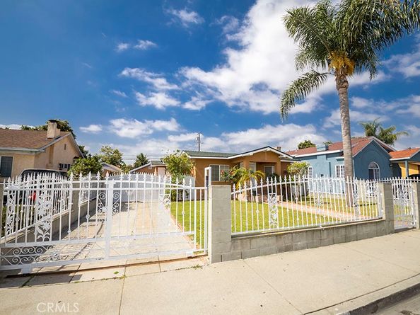 2742 Olive Street, Huntington Park CA 90255