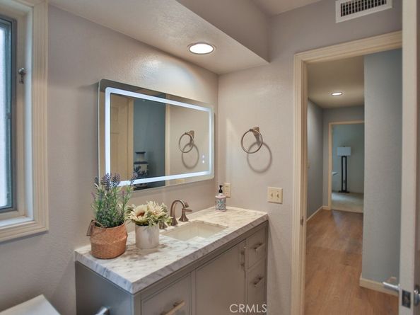 5716 Lunada Lane, Long Beach CA 90814