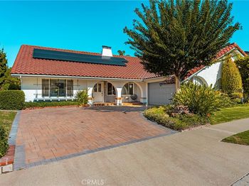 2821 E Echo Hill Way