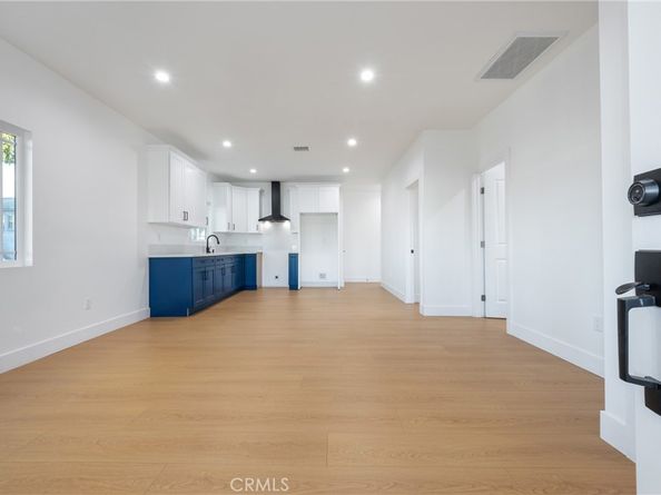 8405 Mckinley Avenue, Los Angeles CA 90001