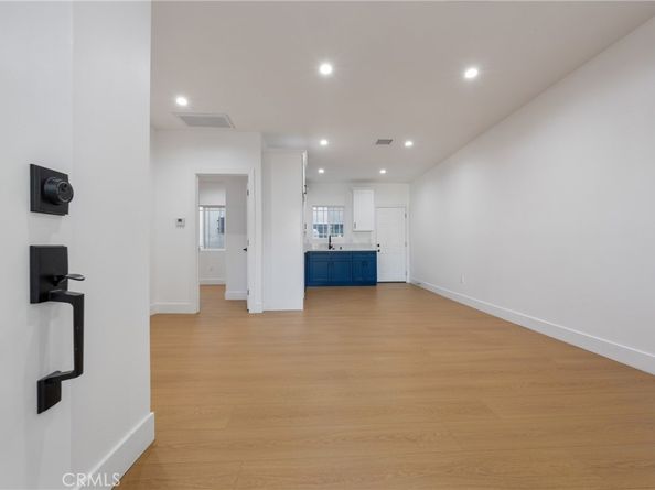 8405 Mckinley Avenue, Los Angeles CA 90001