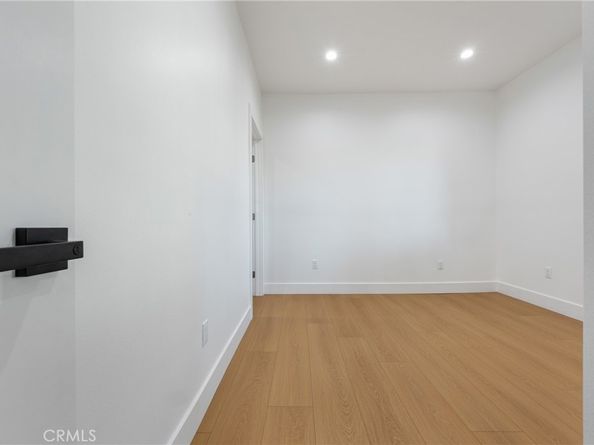 8405 Mckinley Avenue, Los Angeles CA 90001