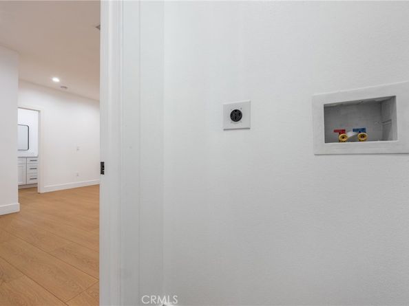 8405 Mckinley Avenue, Los Angeles CA 90001