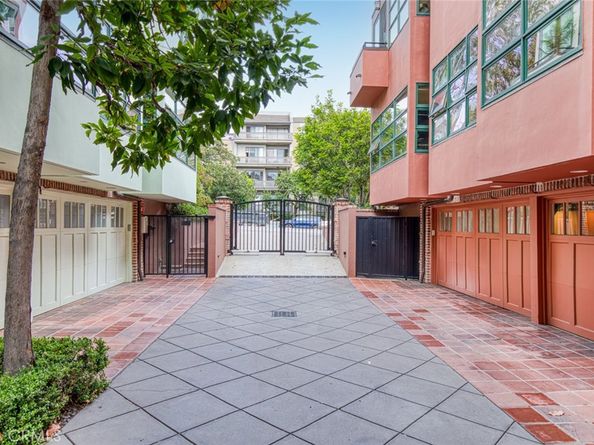 2323 S Beverly Glen Boulevard 9, Los Angeles CA 90064