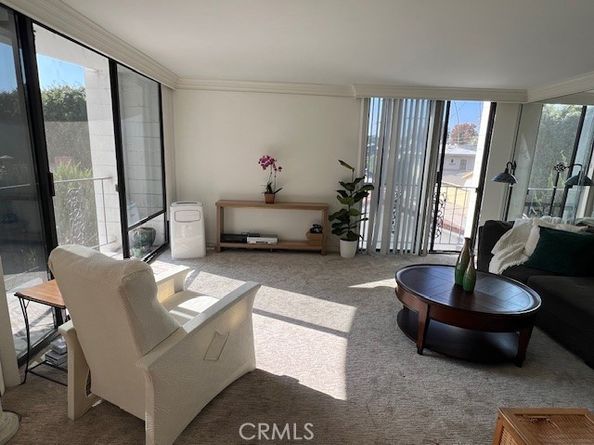 2601 E Ocean 205, Long Beach CA 90803