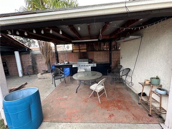 1612 E Stockton, Compton CA 90221