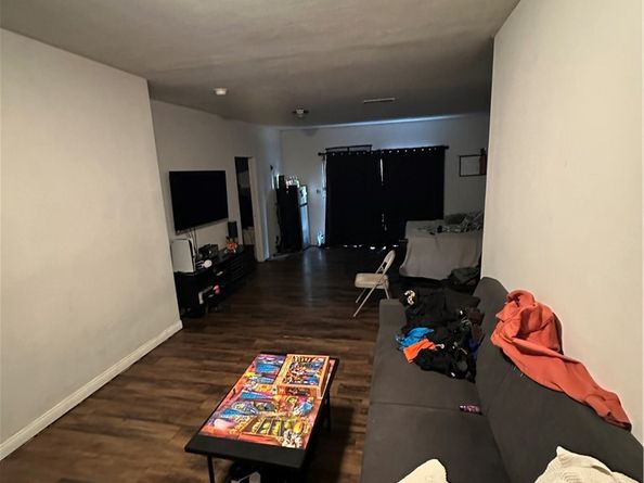 1612 E Stockton, Compton CA 90221