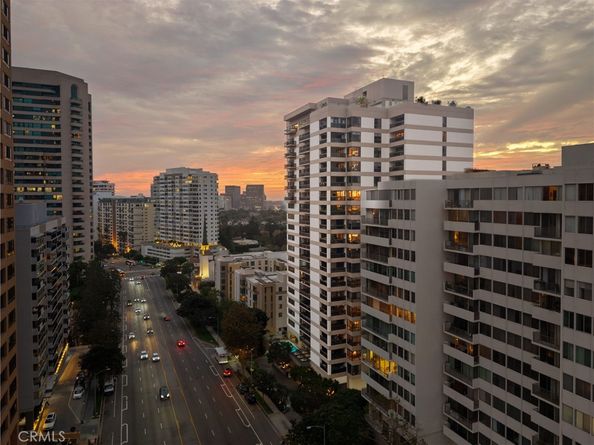 10445 Wilshire, Los Angeles CA 90024