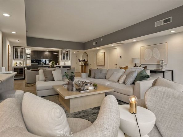 10445 Wilshire, Los Angeles CA 90024