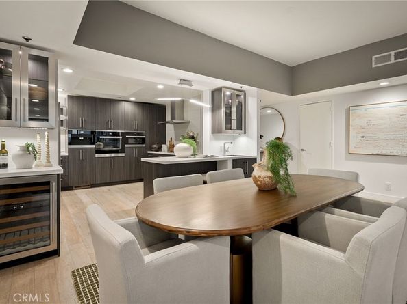 10445 Wilshire, Los Angeles CA 90024