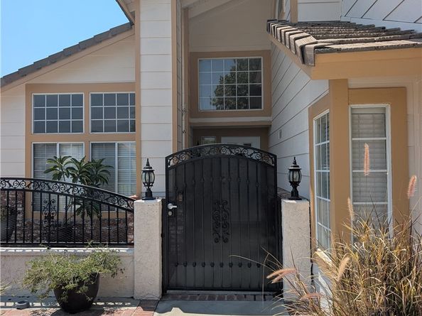 13437 Chrystal Court, Fontana CA 92336