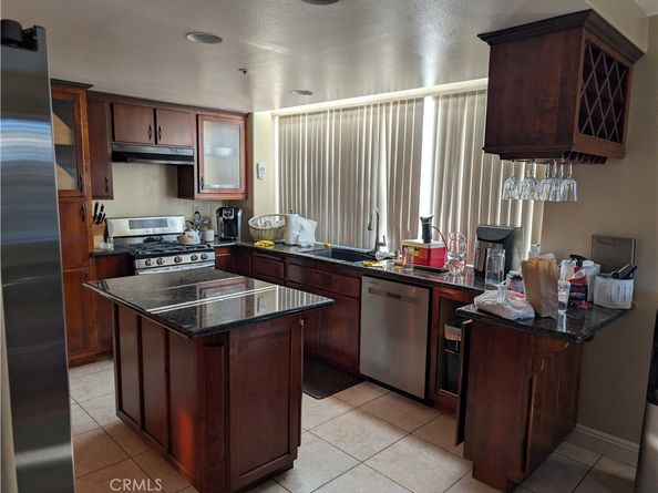 13437 Chrystal Court, Fontana CA 92336