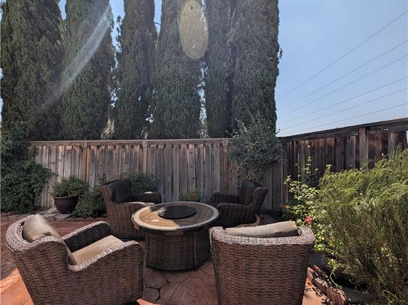 13437 Chrystal Court, Fontana CA 92336