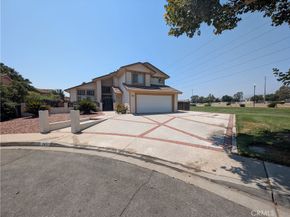 13437 Chrystal Court, Fontana CA 92336