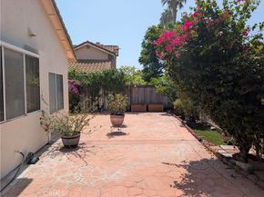 13437 Chrystal Court, Fontana CA 92336