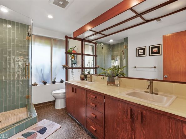 4123 North Virginia Road, Long Beach CA 90807