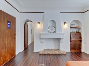 390 Carroll E, Long Beach CA 90814