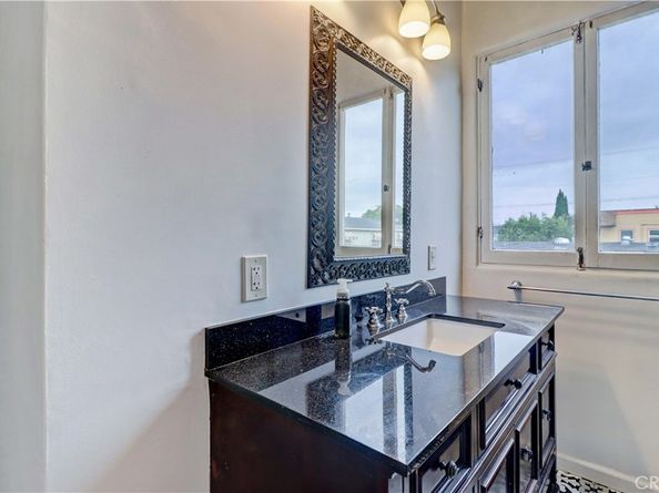 390 Carroll E, Long Beach CA 90814