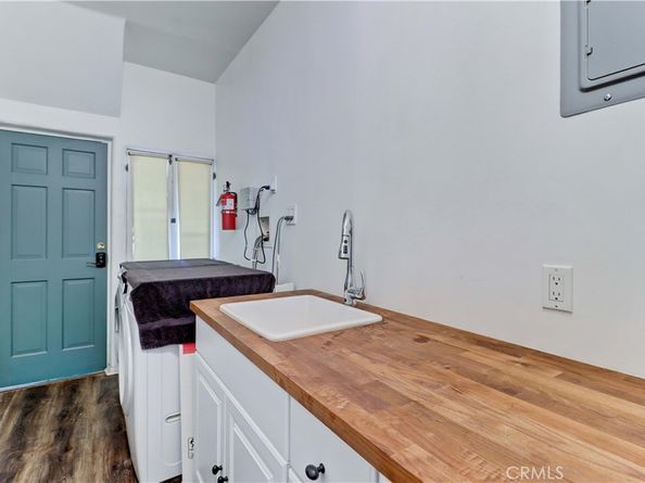 390 Carroll E, Long Beach CA 90814