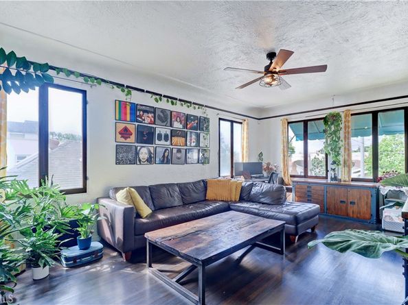 390 Carroll E, Long Beach CA 90814