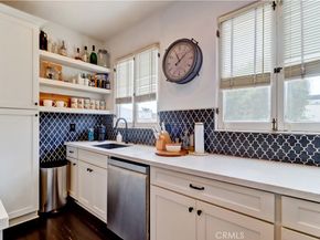 390 Carroll E, Long Beach CA 90814