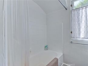 390 Carroll E, Long Beach CA 90814