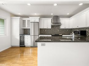 6004 Bixby Village Drive 21, Long Beach CA 90803